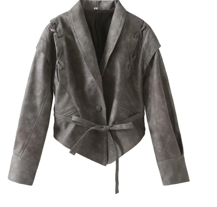 Damen 100+ kurze Wickeljacke mit Bindegürtel und Ösen‑Schnürdetail Echo Archiv