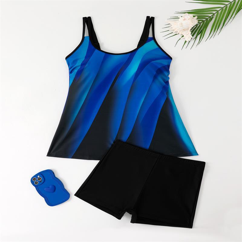 Damen Tankini-Set mit figurbetonendem Schnitt und sportlichen Shorts Echo Archiv