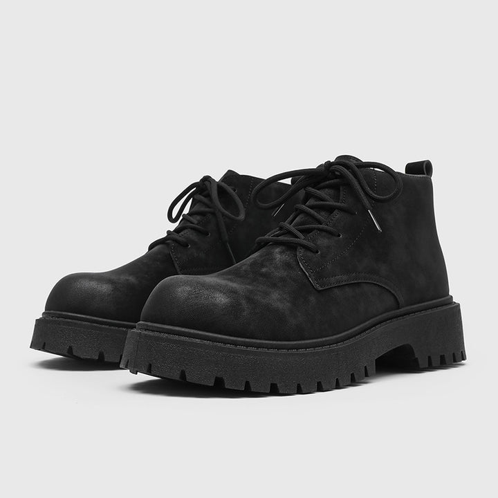 Herren Schnür-Boots im Combat‑Stil mit markanter Profilsohle Echoarchiv