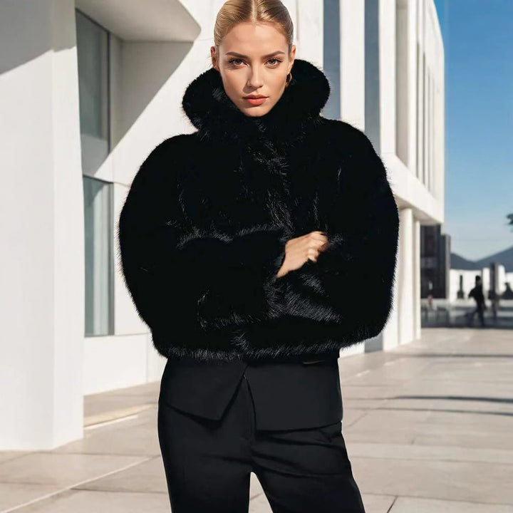 Damen Kurze Kapuzen-Faux-Fur-Jacke mit dichtem Hochflor, Boxy-Silhouette und elastischem Saum Echo Archiv