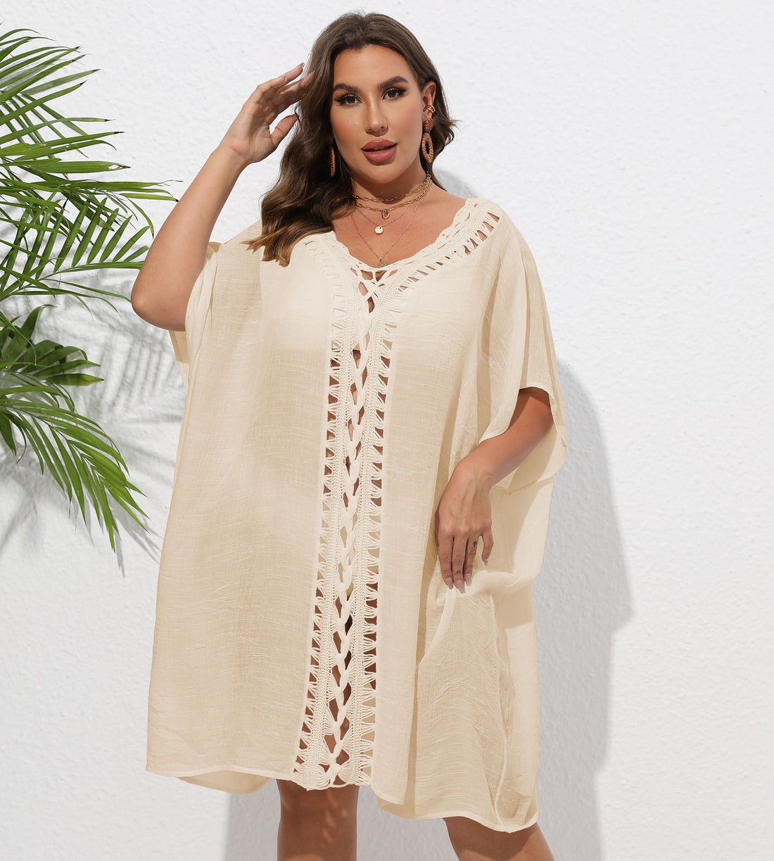 Damen Luftiger Strandkimono mit dekorativer Häkelspitze – Avérine