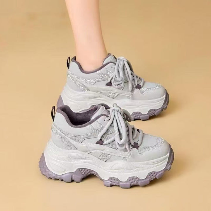 Damen Sportliche Sneakers mit auffälliger Dämpfung und glitzernden Akzenten Echo Archiv