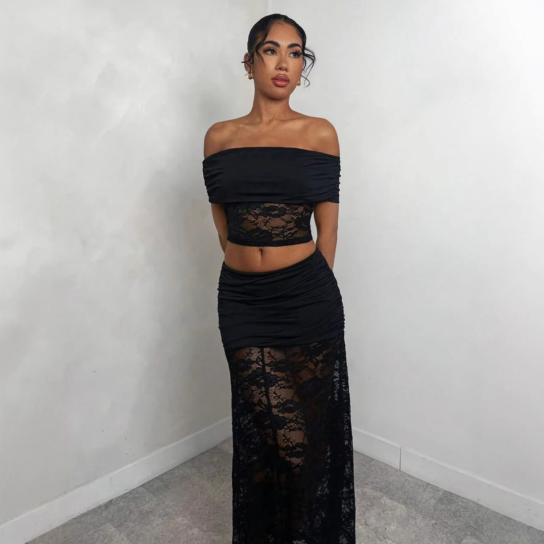 Damen Maxirock mit gerafftem Mini-Innenslip und floralem Spitzen-Überwurf – Valéora