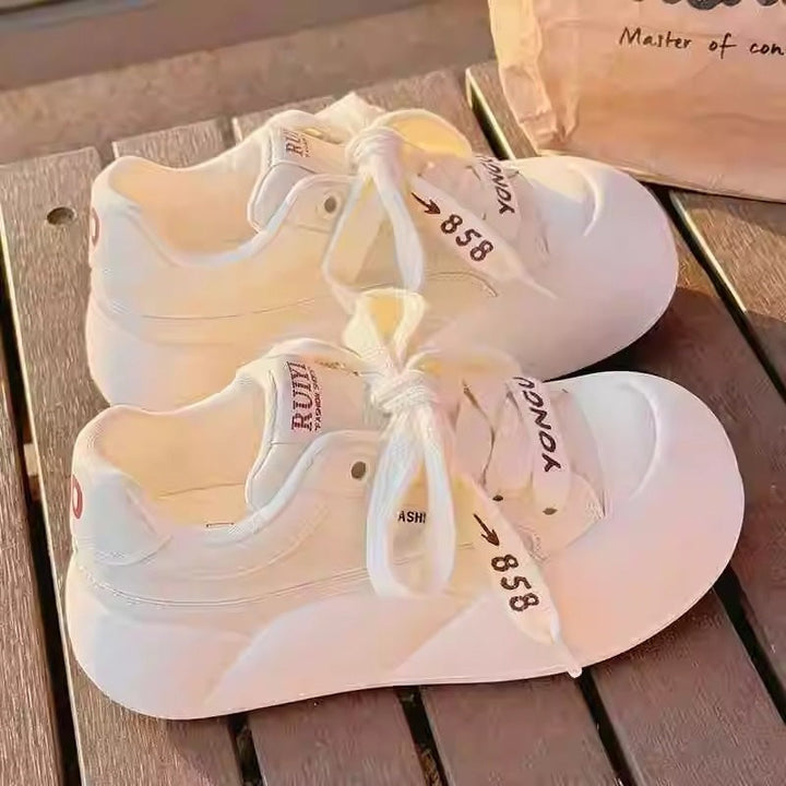 Damen Plattform Sneaker mit modernem Design und dämpfender Sohle Echo Archiv