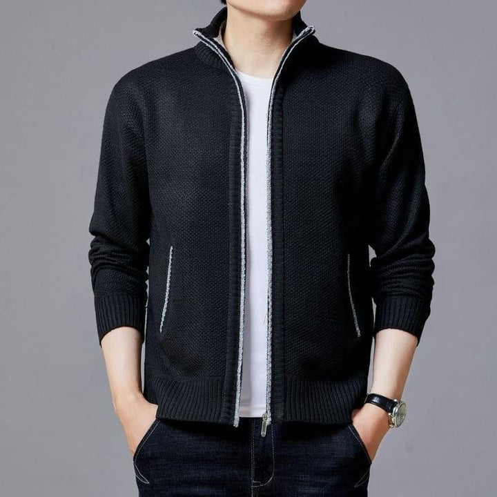 Herren Strickjacke mit modernem Zipper und hohen Kragen Echoarchiv