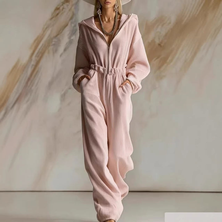 Damen Plissierter Kapuzen-Jumpsuit mit Reißverschluss und elastischer Taille – Solévia