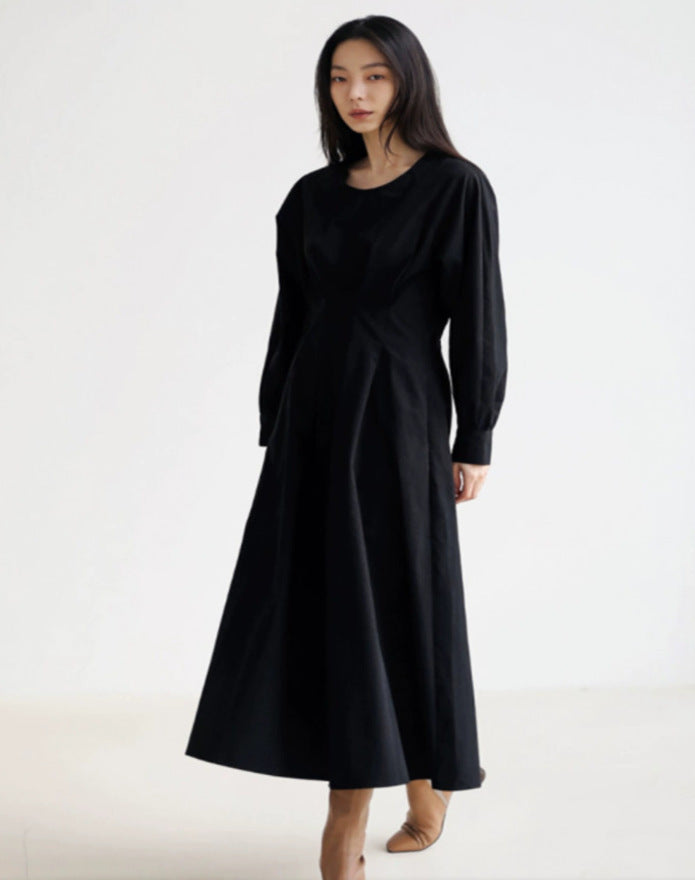 Damen Maxikleid mit Taillenabnähern, Rundhalsausschnitt und voluminösen Manschetten Echoarchiv