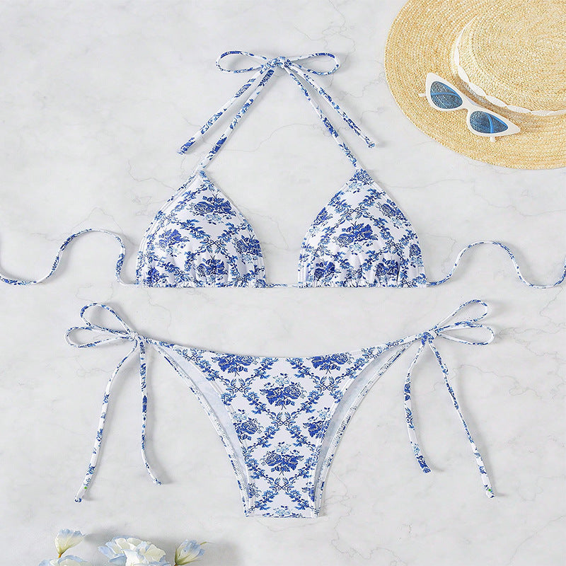 Damen Triangel-Bikini mit raffiniertem Blütenmuster Echo Archiv