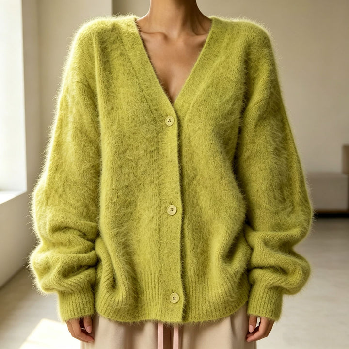 Damen Flauschiger Oversize-Knopfcardigan mit tiefem V-Ausschnitt und Eingrifftaschen – Veloura