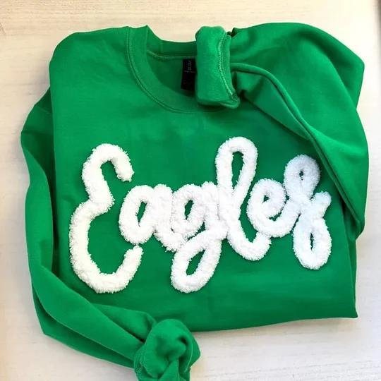Damen Rundhals‑Sweatshirt mit Chenille‑Schriftzug und Oversize‑Schnitt Echo Archiv