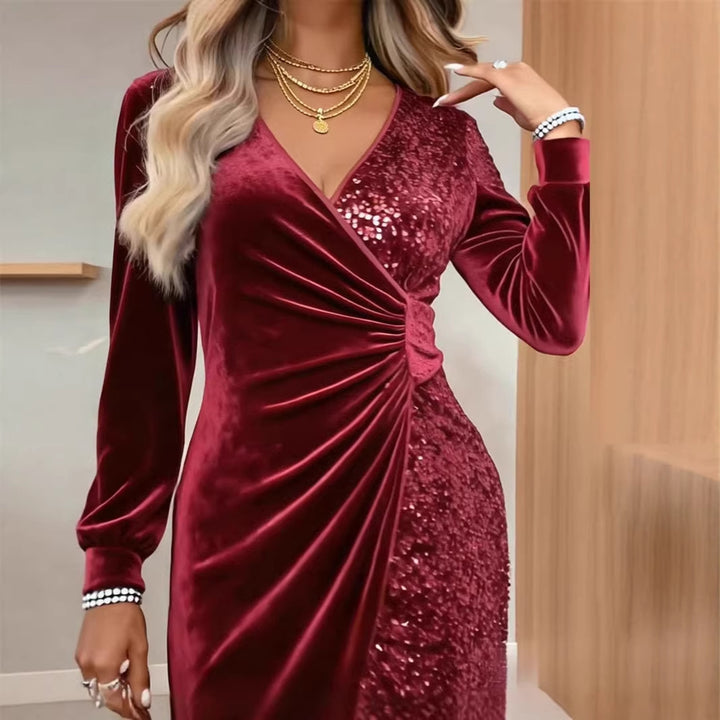 Damen Glamouröses Wickelkleid mit Pailletten und schimmernden Details Echo Archiv