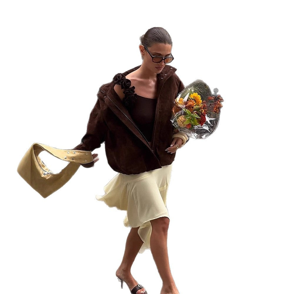 Damen Kurz geschnittener Veloursleder-Blouson mit hohem Stehkragen, kastiger Oversize‑Silhouette und verdecktem Reißverschluss Echoarchiv