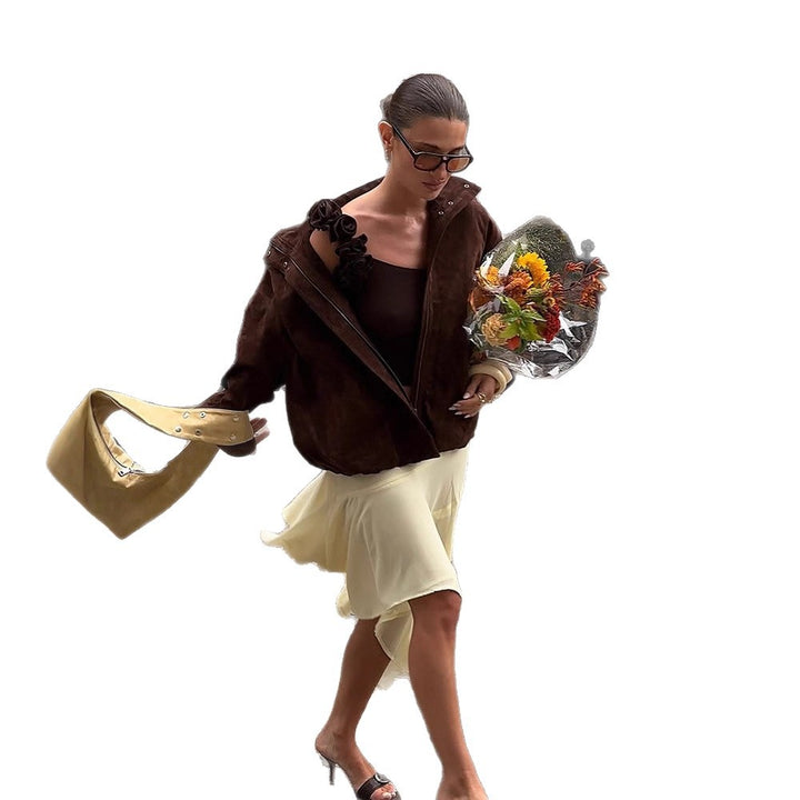 Damen Kurz geschnittener Veloursleder-Blouson mit hohem Stehkragen, kastiger Oversize‑Silhouette und verdecktem Reißverschluss Echoarchiv