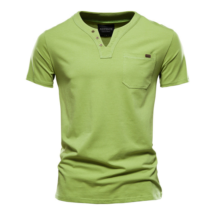 Herren Kurzarm-Shirt mit modernem Henley-Ausschnitt und Brusttasche Echoarchiv