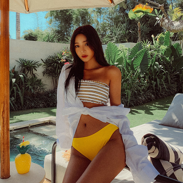 Damen Bandeau-Bikini-Set mit dekorativem Rüschendesign und hoch geschnittenem Unterteil Echo Archiv