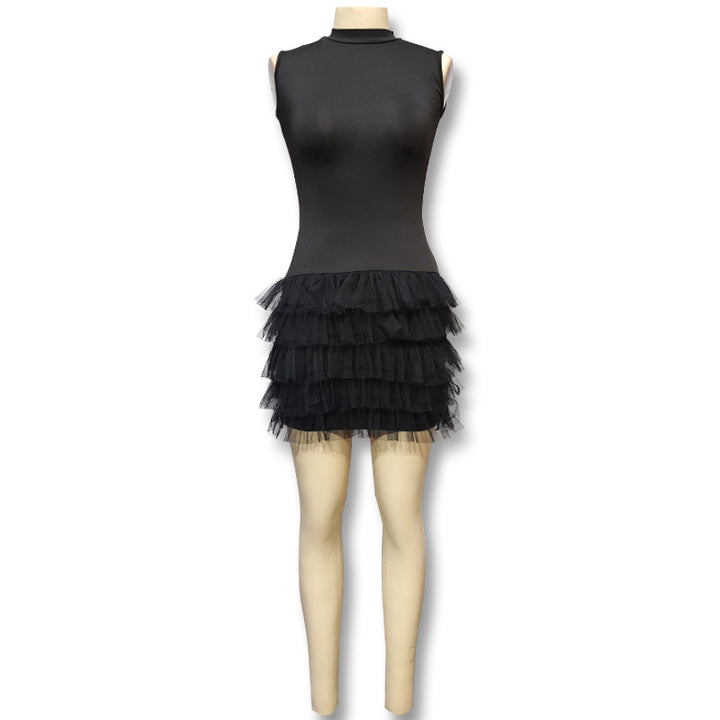 Damen Elegantes und verspieltes Kleid mit Tüllsaum Echo Archiv