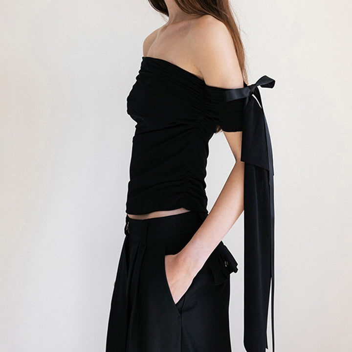 Damen Off-Shoulder Oberteil mit Rüschendetails und transparentem Ärmel Echo Archiv