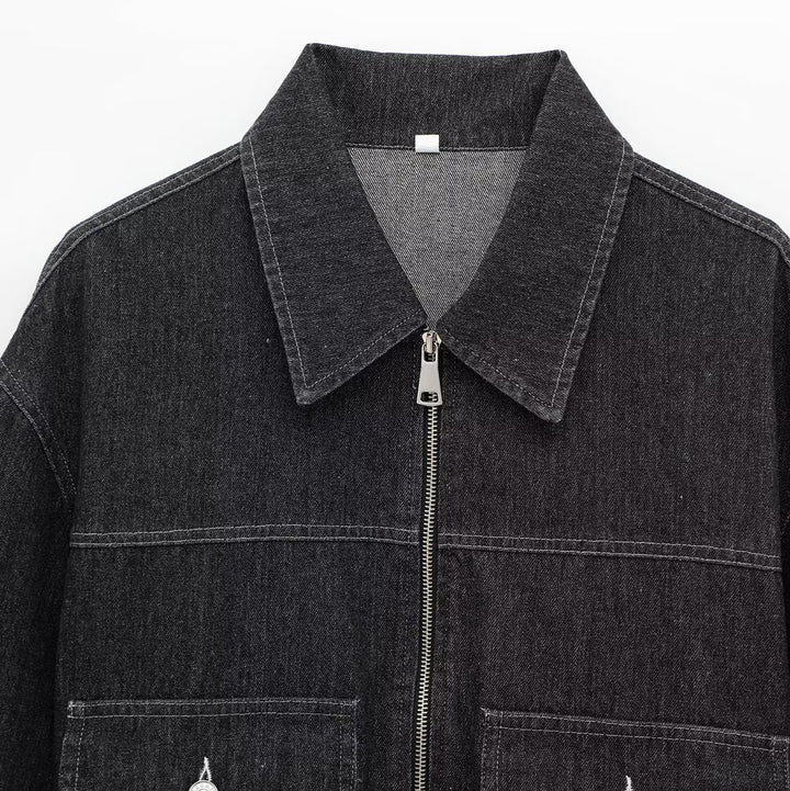 Damen Oversize-Jeansjacke mit durchgehendem Metallreißverschluss, aufgesetzten Klappentaschen und elastischem Saum – Célinea