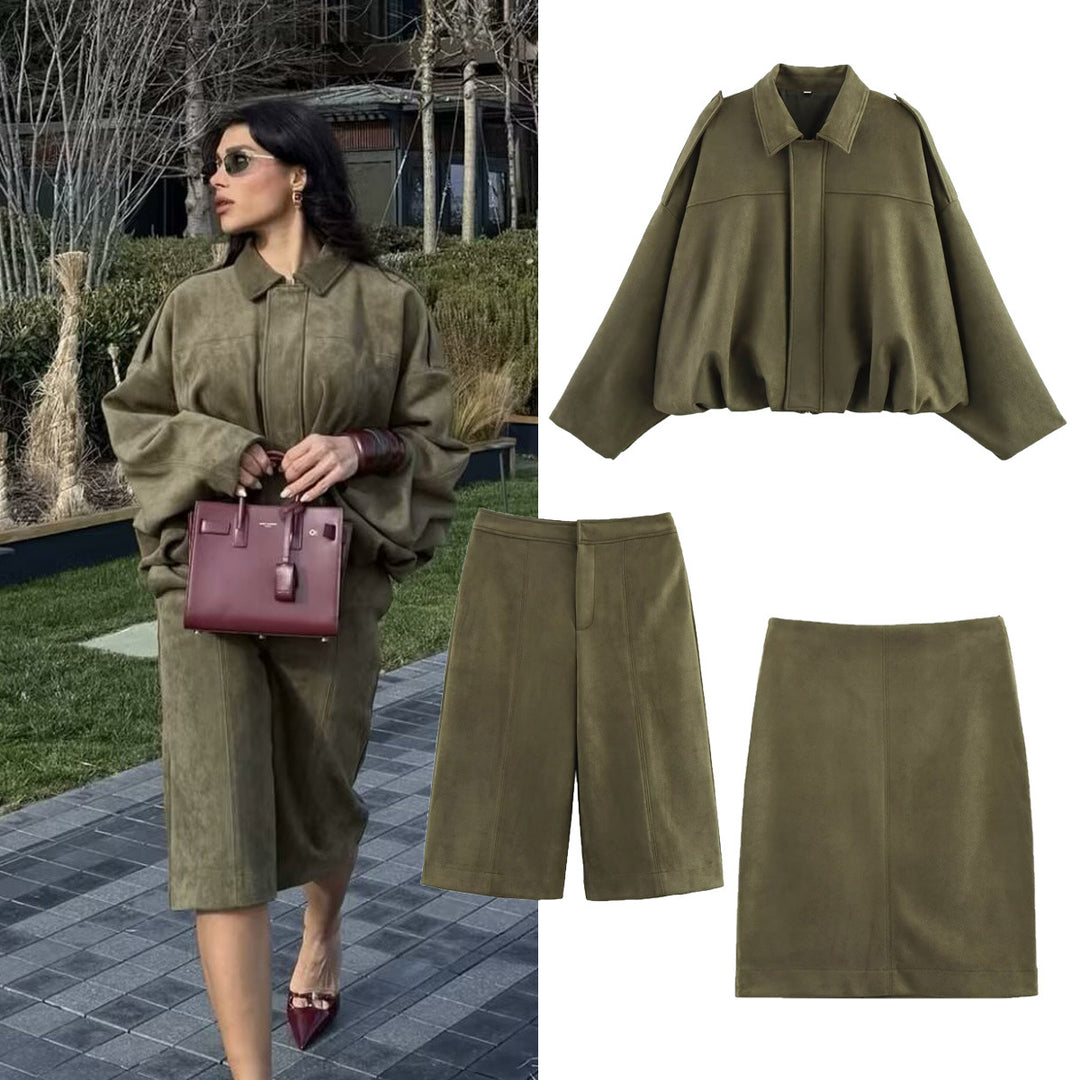 Damen Oversize-Suedejacke mit Schulterklappen, verdeckter Knopfleiste und elastischem Saum Echo Archiv