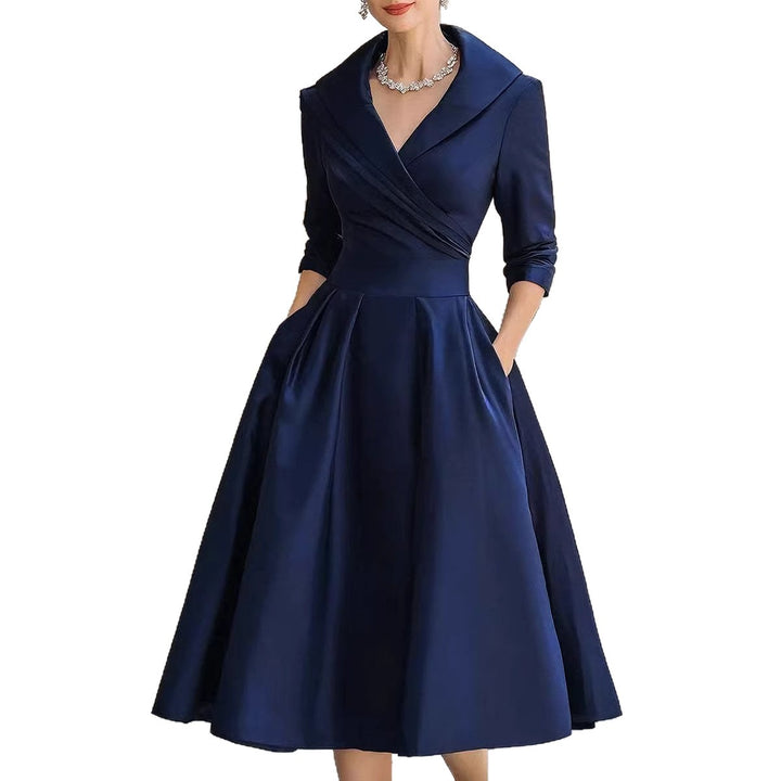 Damen Elegantes Satin-Midikleid mit Wickeloberteil, mittellangen Ärmeln und Eingrifftaschen Echo Archiv