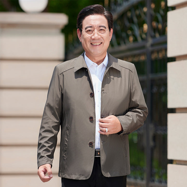 Herren Freizeitjacke mit innovativem Schnitt und praktischen Knopfdetails Echoarchiv