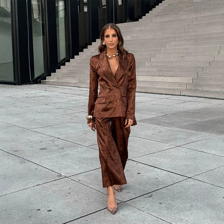 Damen Doppelreihiges Samt-Blazer und Cropped-Hose Co-Ord-Set Echoarchiv