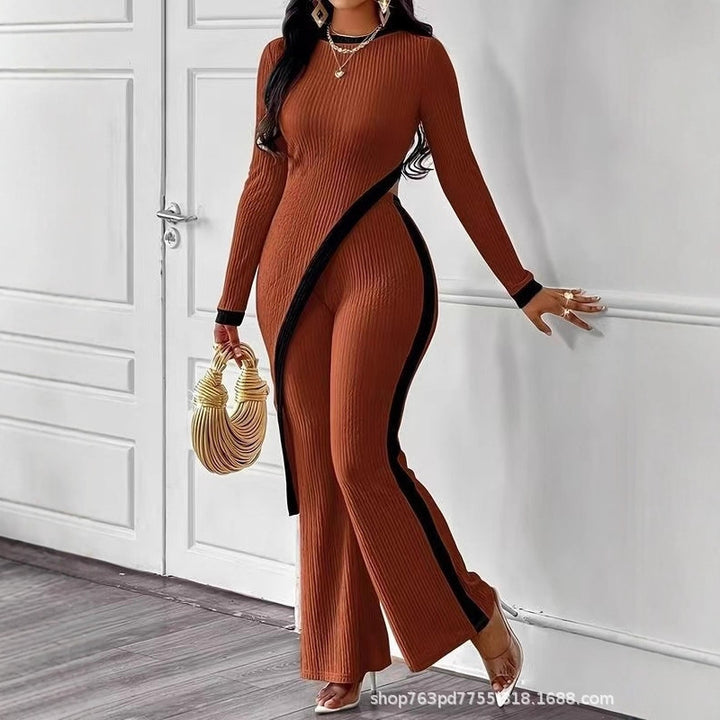 Damen nan eleganter Rippen-Jumpsuit mit asymmetrischer Wickeloptik, taillierendem Cut-Out und kontrastierenden Seitenstreifen Echo Archiv