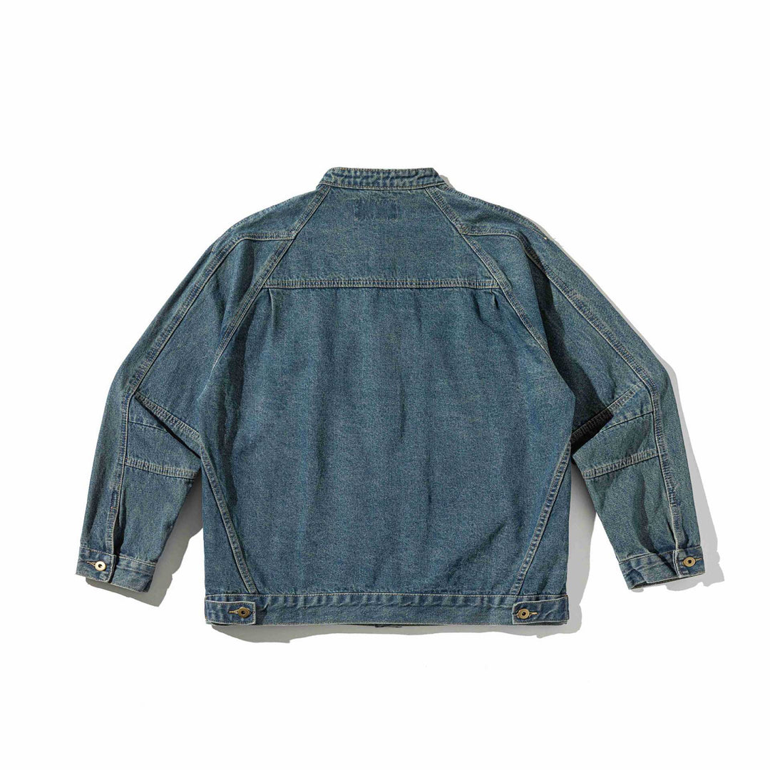 Unisex Boxy-Jeansjacke mit Stehkragen, markanter Nahtführung und Knopfleiste Echoarchiv