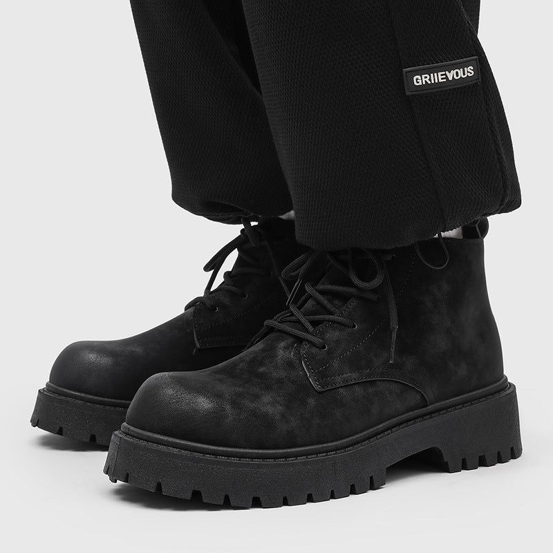 Herren Schnür-Boots im Combat‑Stil mit markanter Profilsohle Echoarchiv