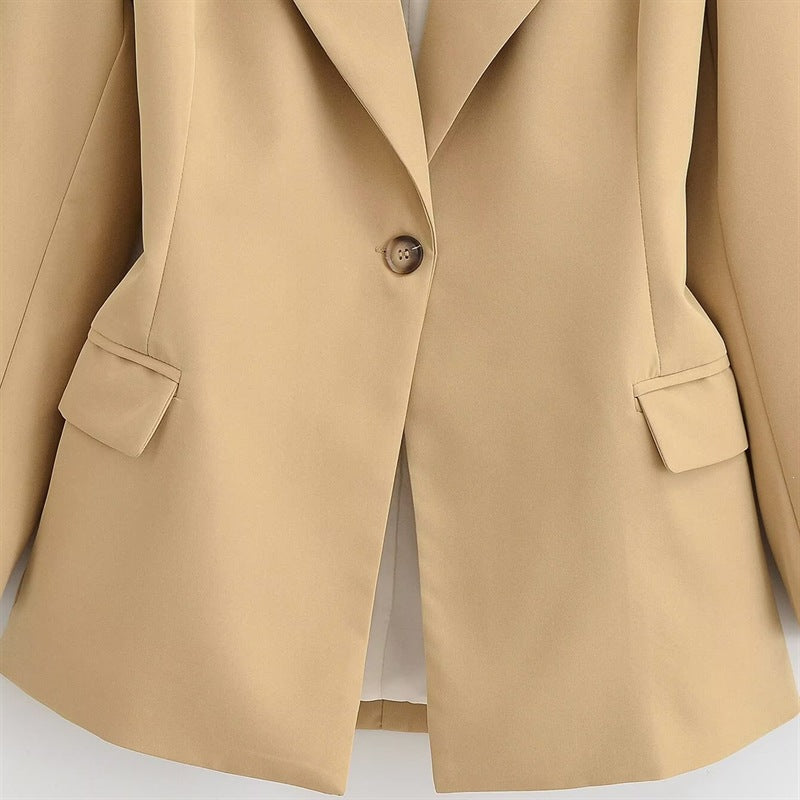 Damen Oversize-Blazer mit markantem Revers und leicht taillierter Silhouette Echo Archiv