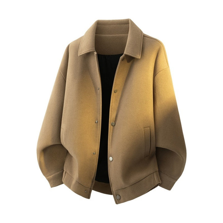 Herren Boxy Kurzjacke im College‑Stil mit Druckknopfleiste und geripptem Saum Echoarchiv