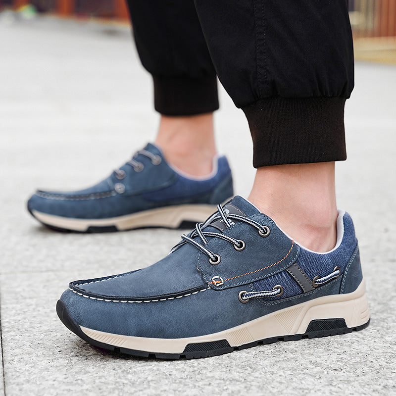 Herren nan Mokassin-inspirierter City-Sneaker mit profiliertem Gummisohlenprofil und gepolstertem Fersenkragen Echo Archiv