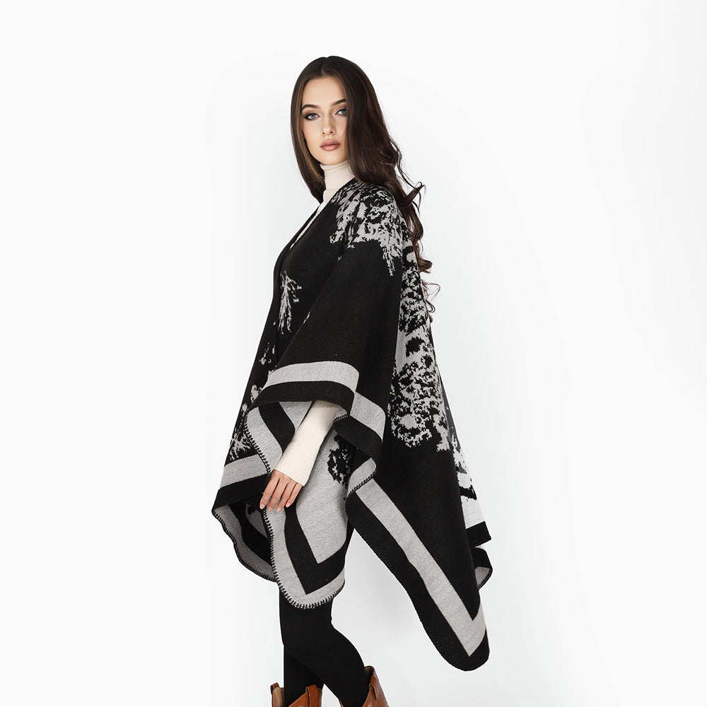 Damen Eleganter Cape‑Poncho im Kimono‑Schnitt mit Jacquard‑Strick – Avérine
