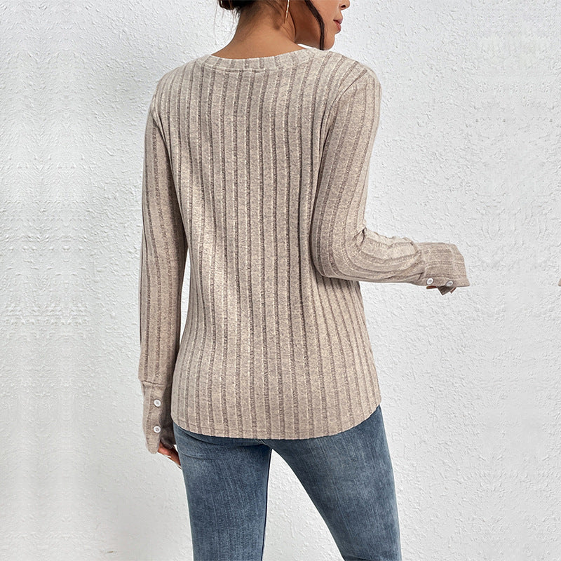 Damen Geripptes Feinstrick-Longsleeve mit V‑Ausschnitt und Spitzenpasse Echoarchiv