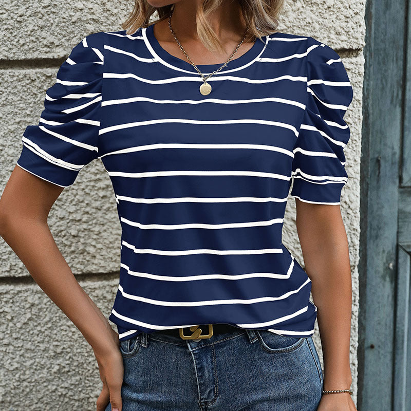 Damen T-Shirt mit Dekorativen Puffärmeln und Modernem Streifenmuster Echoarchiv