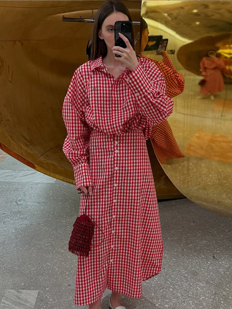 Damen Karo-Maxikleid mit durchgehender Knopfleiste, taillierter Schärpe und verlängerten Manschetten Echoarchiv