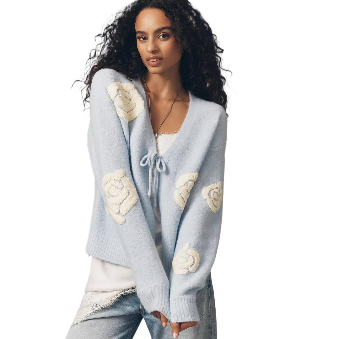 Damen Kuscheliger Mohair-Cardigan mit Zierblumen-Applikationen – Veloura