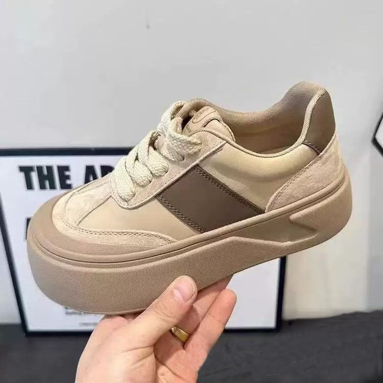 Damen Plateau Sneakers mit lässigem Retro-Design und weichem Obermaterial Echo Archiv