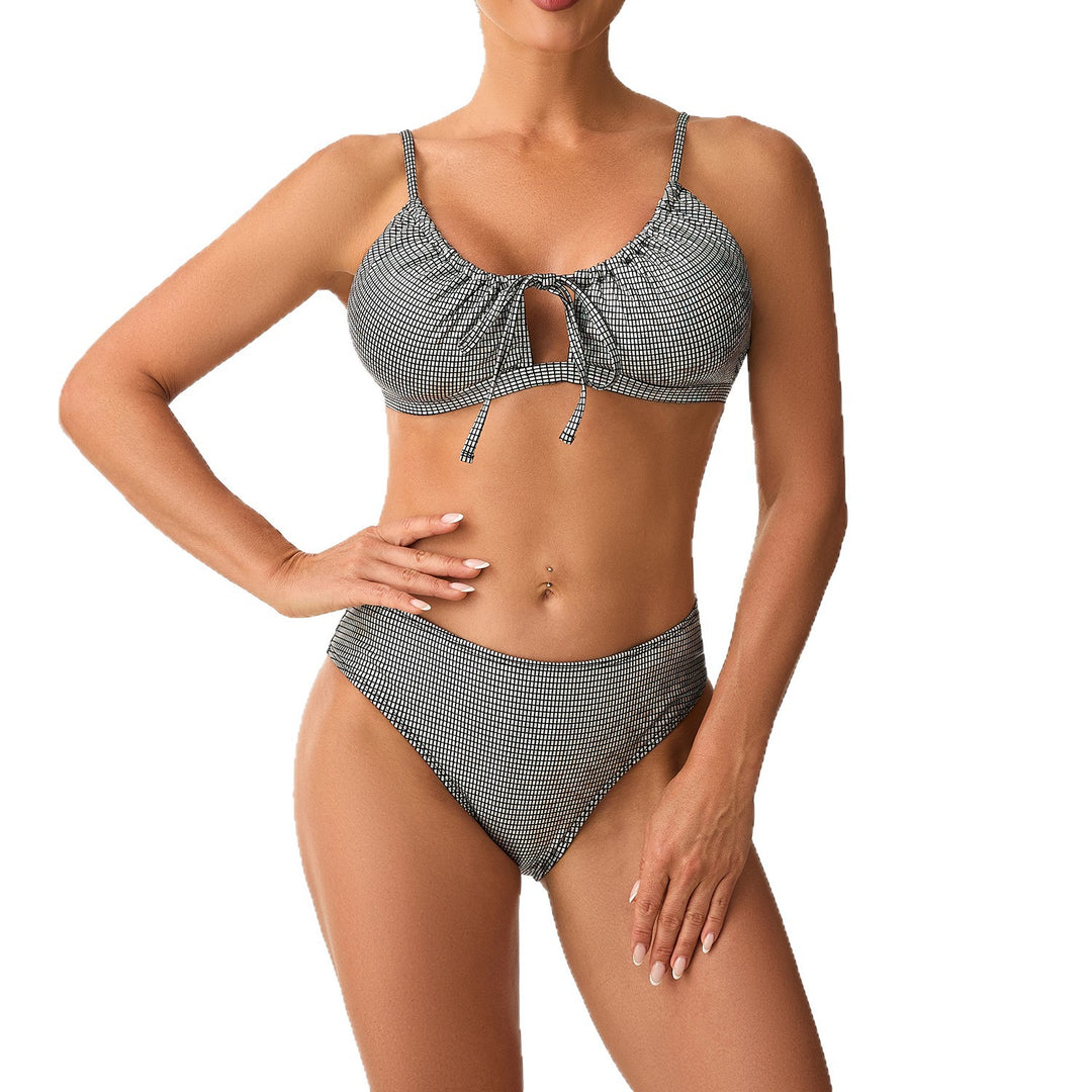 Damen Hochgeschnittener Bikini mit verspieltem Schlüssel-Ausschnitt Echo Archiv