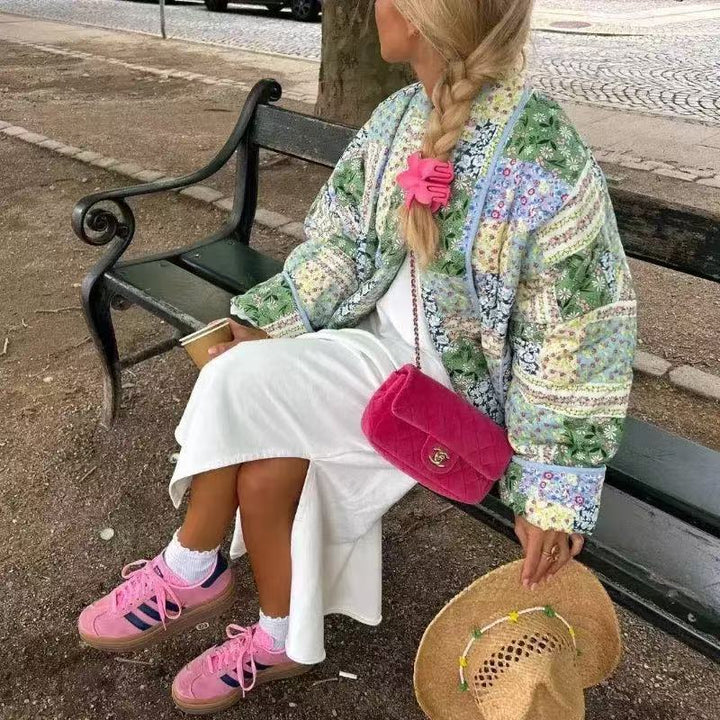 Damen Kurz geschnittene gesteppte Patchworkjacke mit aufgesetzten Taschen Echo Archiv