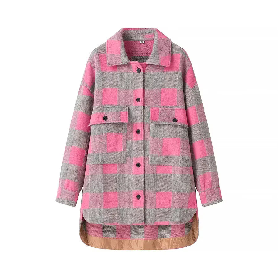 Damen oversized Karobluse aus Teddyfleece mit aufgesetzten Klappentaschen und abgerundetem Saum – Célinea
