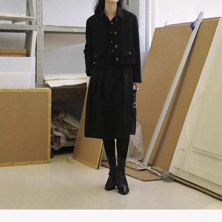 Damen Elegante, lockere Bluse und stilvolle Anzughose Echoarchiv