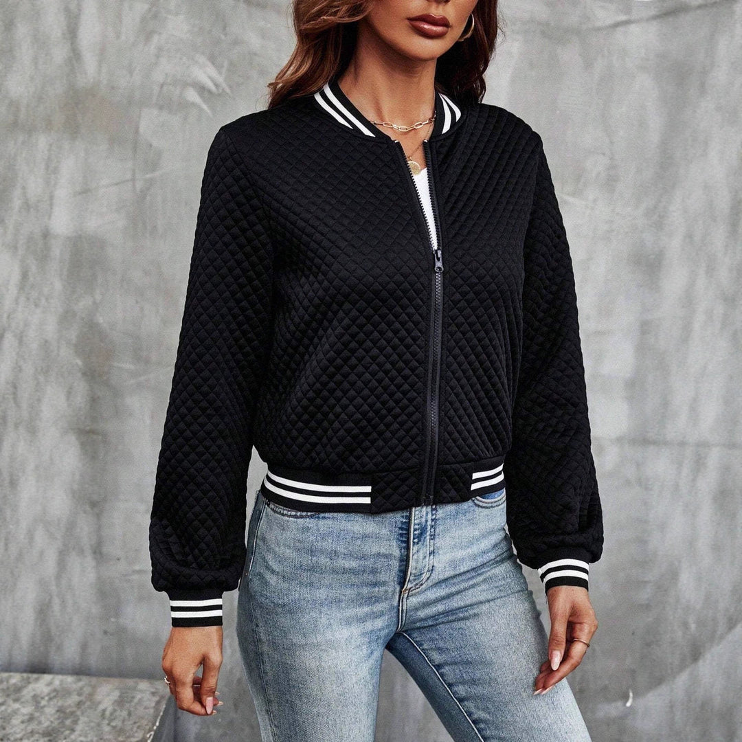 Damen Gepolsterte Bomberjacke mit Rautenstepp, Kontraststreifen und Reißverschluss – Avenza