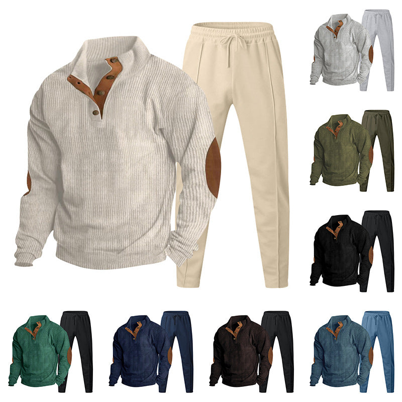 Herren nan gerippter Henley-Freizeitanzug mit dekorativer Knopfleiste und Wildleder-Ellenbogenpatch konisch geschnittene Jogginghose Echo Archiv