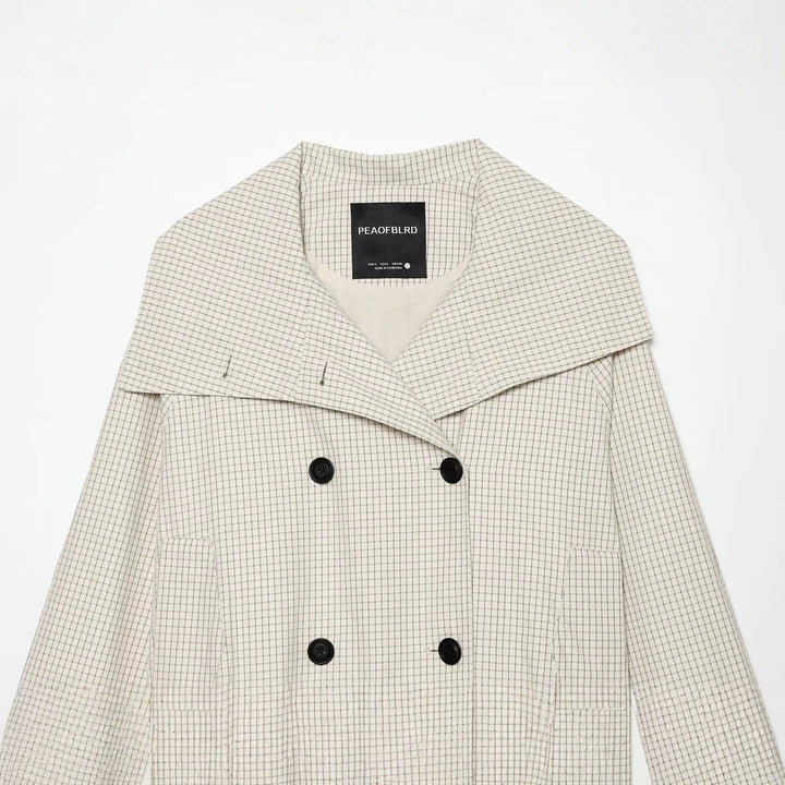 Damen Kurzjacke Doppelreihiger Trench mit übergroßem Matrosenkragen und Gummizugsaum Echo Archiv