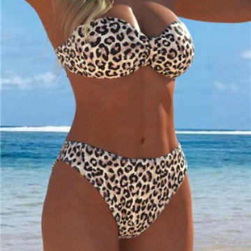 Damen Bandeau-Bikini mit hochwertigem Animal-Print und optimalem Tragekomfort Echo Archiv