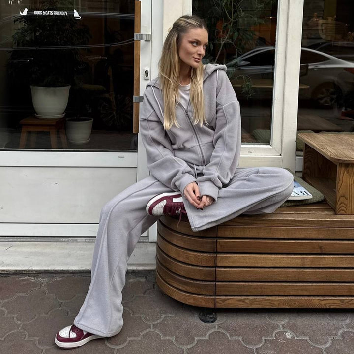 Damen Bequemer Fleece-Hoodie und Couchhose Echo Archiv