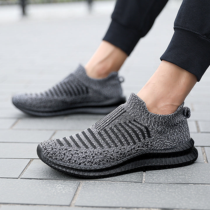 Unisex nan Slip-on Stricktrainer mit formstabilem Sockenschaft, reaktionsfreudiger Leichtsohle und rutschfester Profilkante Echo Archiv