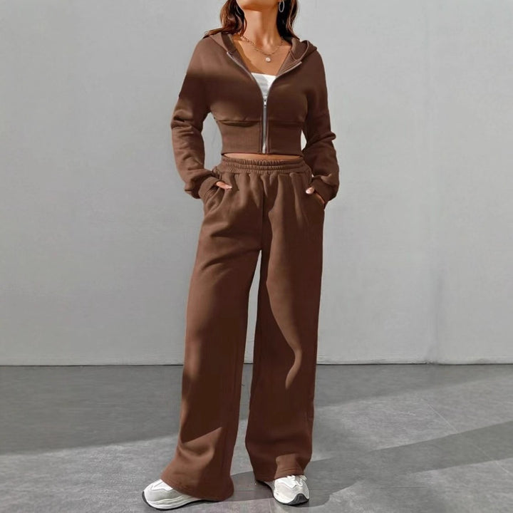 Damen nan kurzes Kapuzen-Sweatshirt mit Reißverschluss und weite High-Waist Jogginghose Echo Archiv