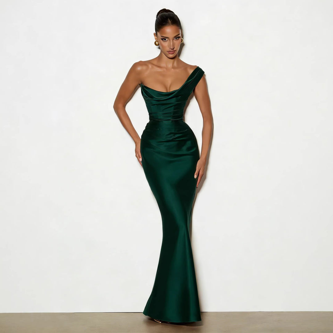 Damen Elegantes Satin Lang Abendkleid mit asymmetrischem Schnitt und figurschmeichelndem Design Echo Archiv